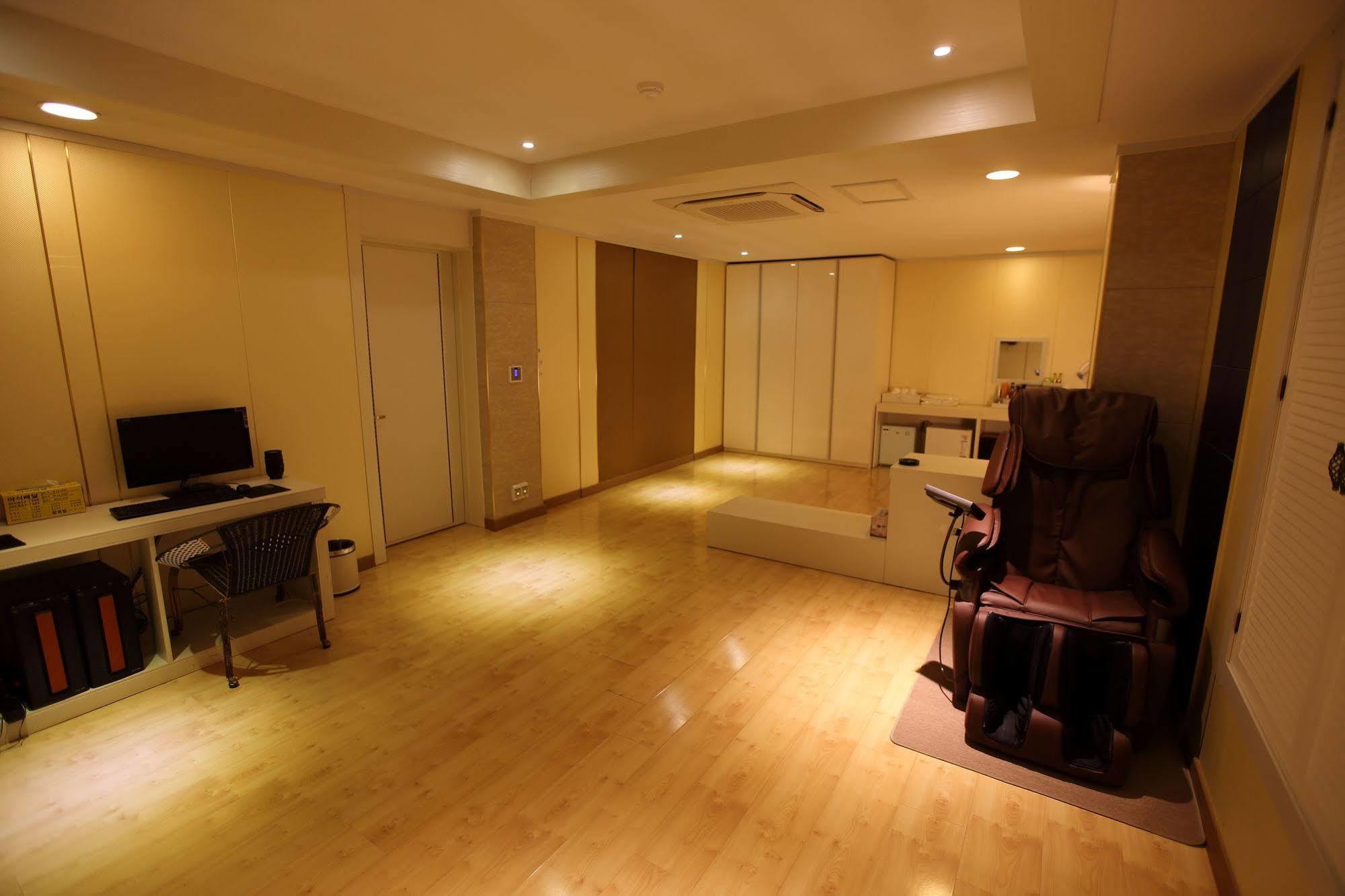 River Hotel Namwon Exterior foto